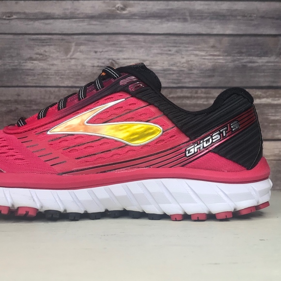 brooks ghost for walking